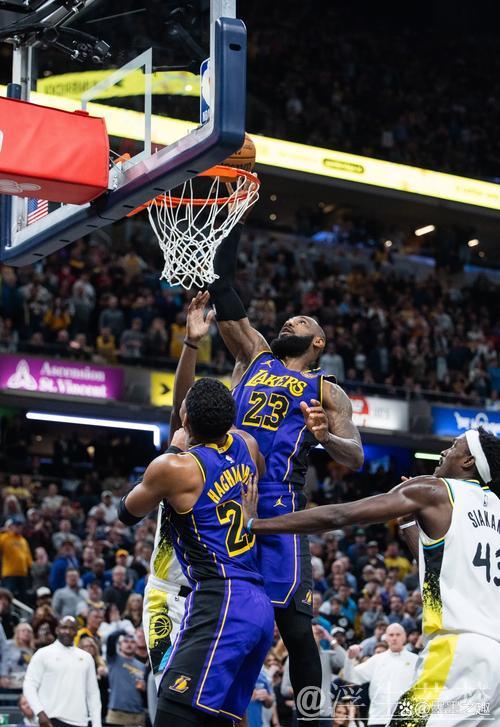 詹姆斯补篮绝杀湖人险胜步行者 东契奇砍下34分 詹姆斯补篮绝杀湖人险胜步行者 东契奇砍下34分