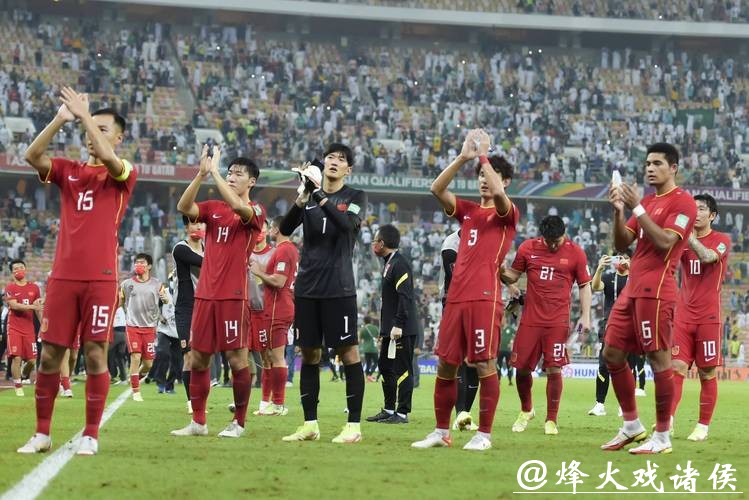 CCTV5全程现场直播世界杯精彩瞬间 CCTV5全程现场直播世界杯精彩瞬间